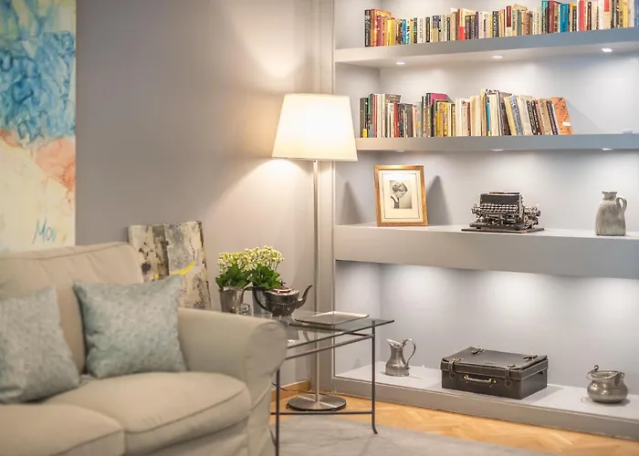 Luxurious Apartment In Kolonaki, Peridot -Homes