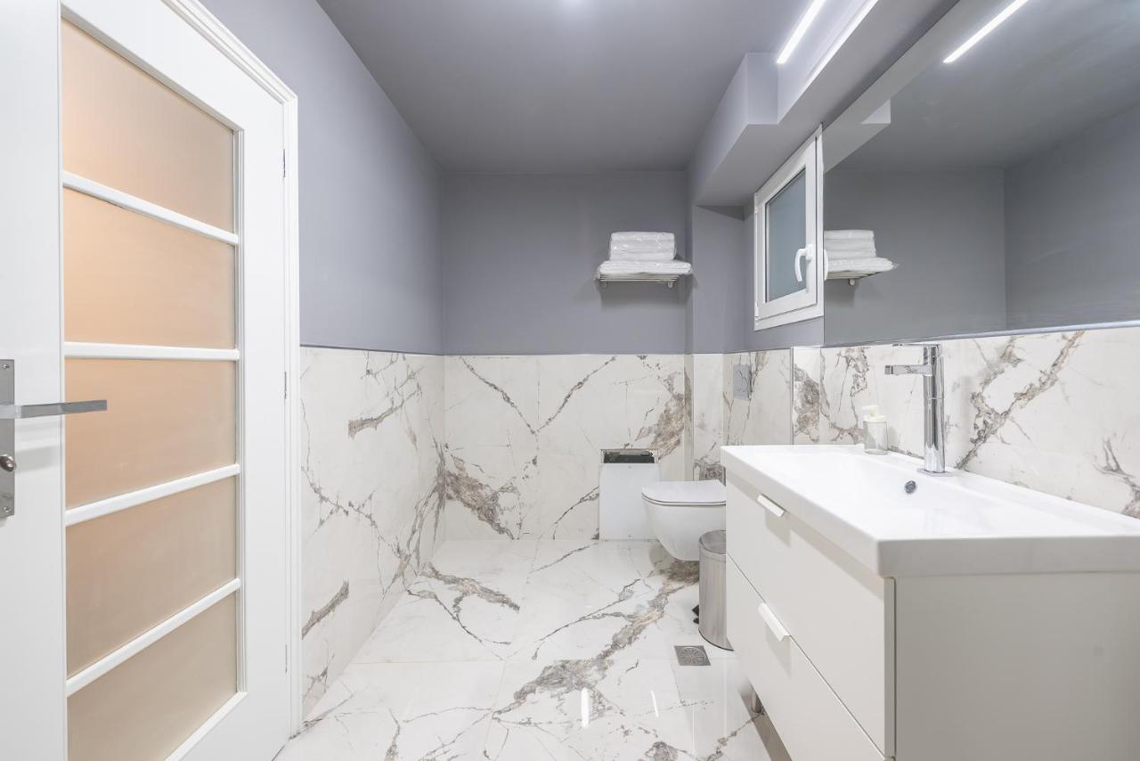 Apartment Luxurious In Kolonaki, Peridot -homes Athens